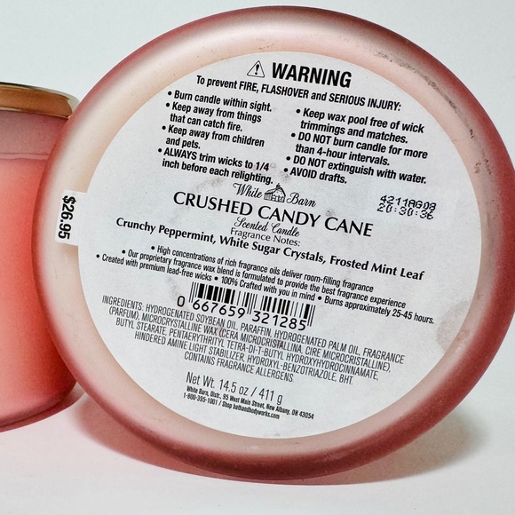 CRUSHED CANDY CANE 3 Wick Candle - Picture 3 of 3